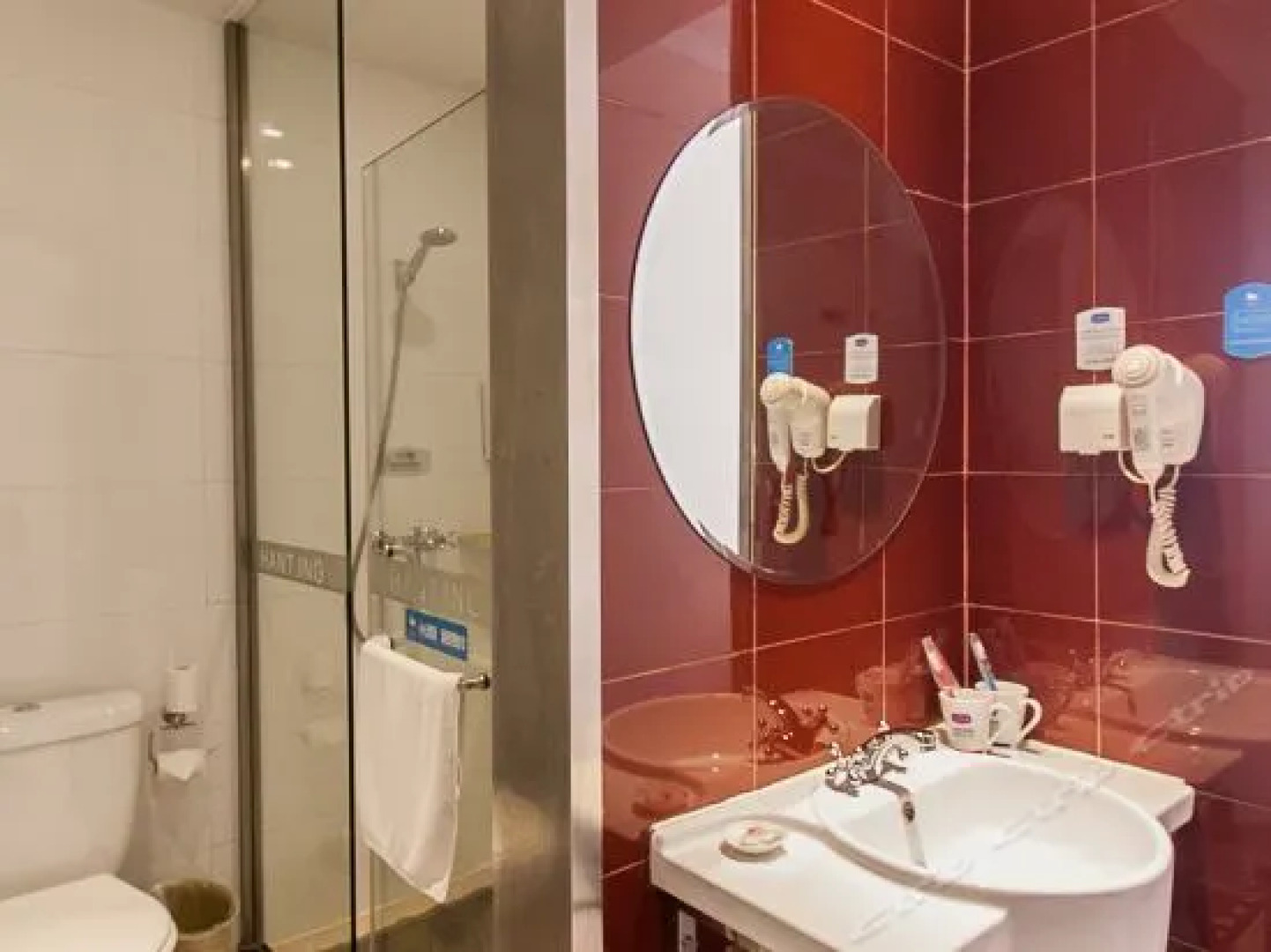 Hanting Hotel Bus Station