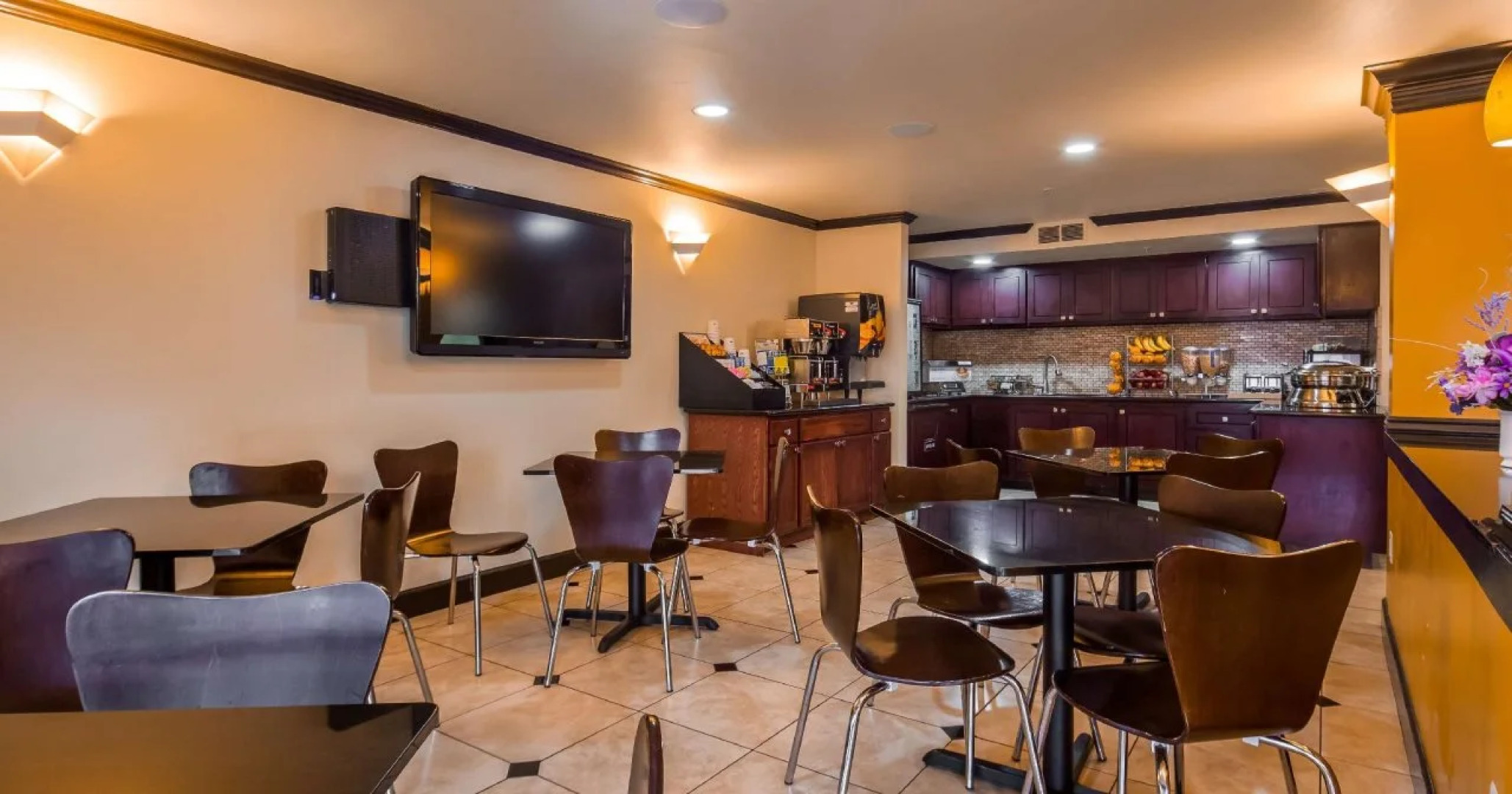 Best Western Plus Orchard Inn