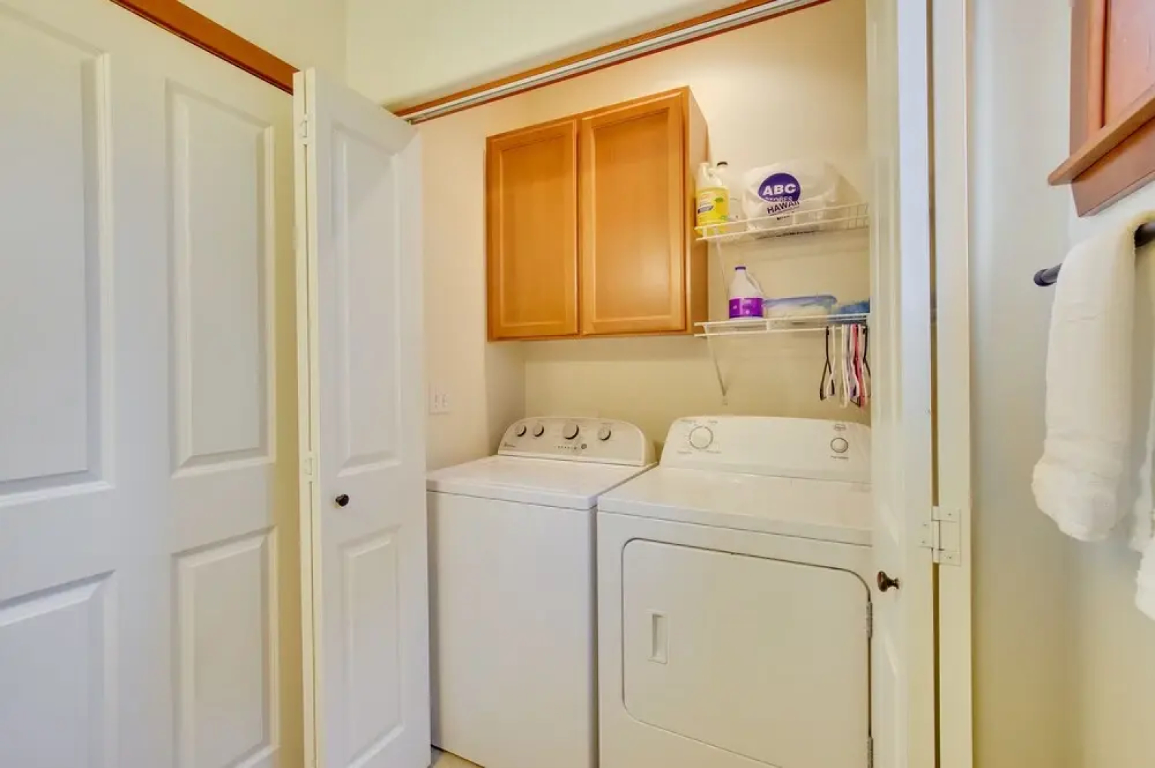 Wfh-friendly Townhome Rental Near Ferry in Everett