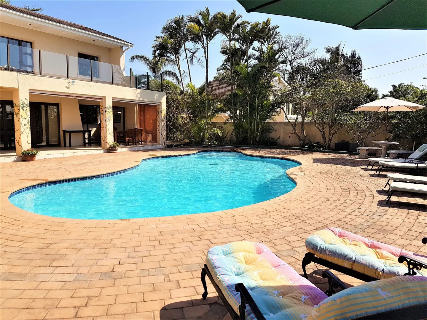 Sunbirds Bed & Breakfast