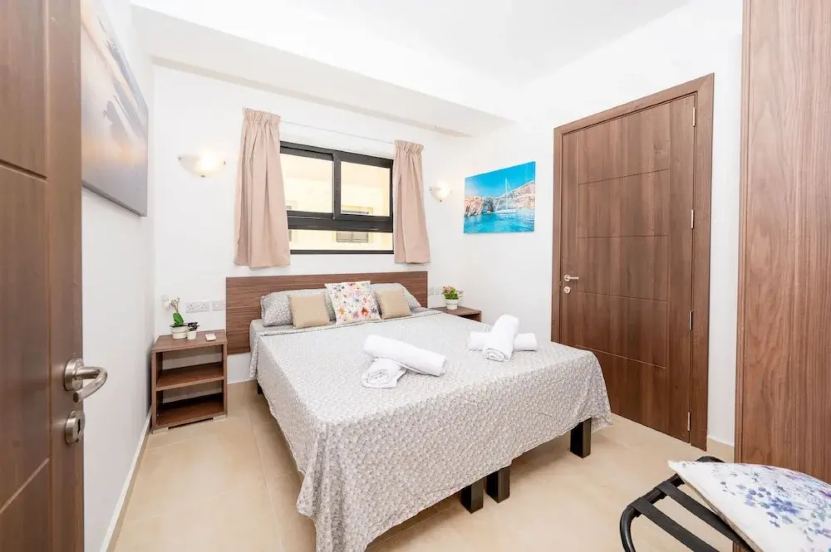 Islet Seafront Apartment Corner Terrace