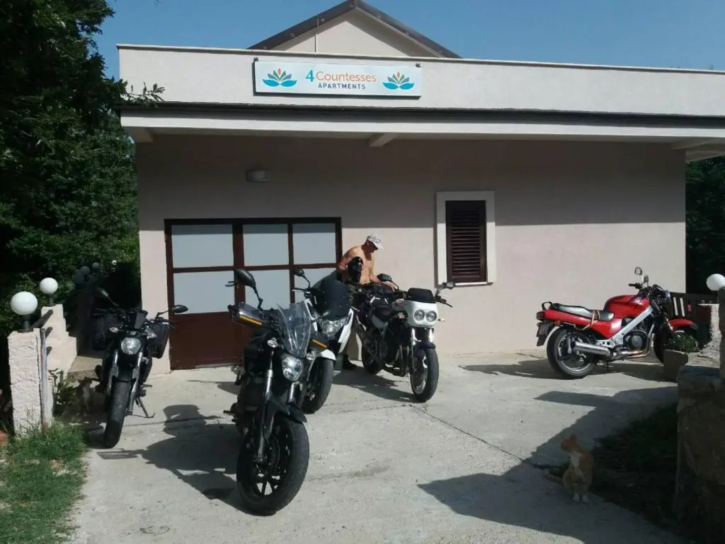 Apartments Four Countesses