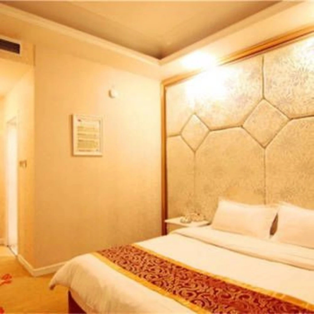 新乡塞纳河温泉酒店