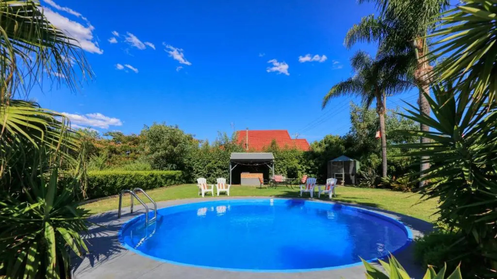 Country Leisure Motor Inn