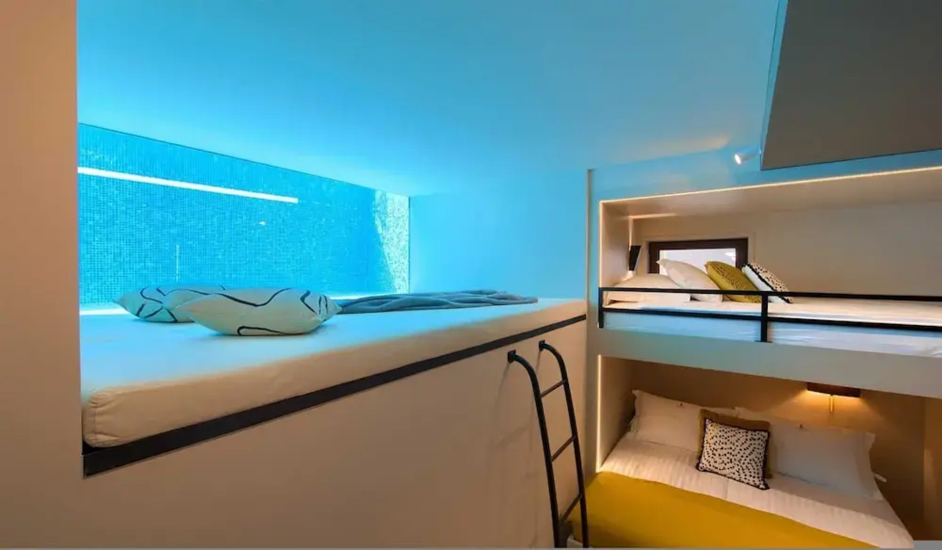 Villa Lord With Heated Pool Jacuzzi and Sauna