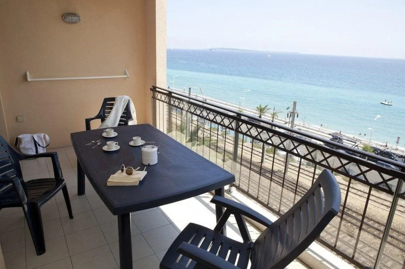 Pierre & Vacances Cannes Beach