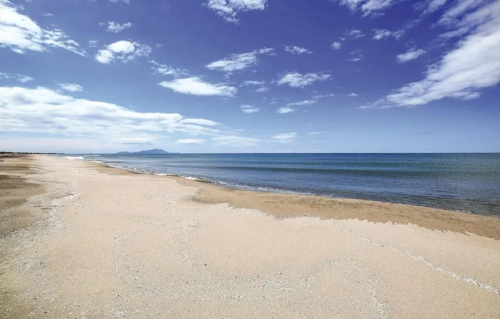 Awesome Apartment in Castel Volturno With Wifi and 2 Bedrooms