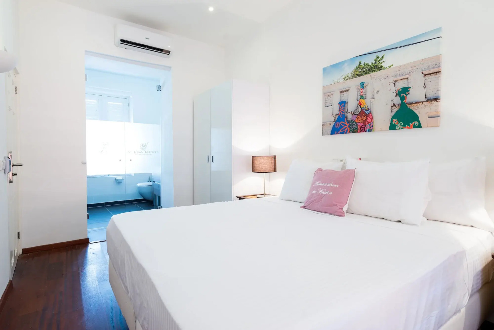 Scuba Lodge & Ocean Suites