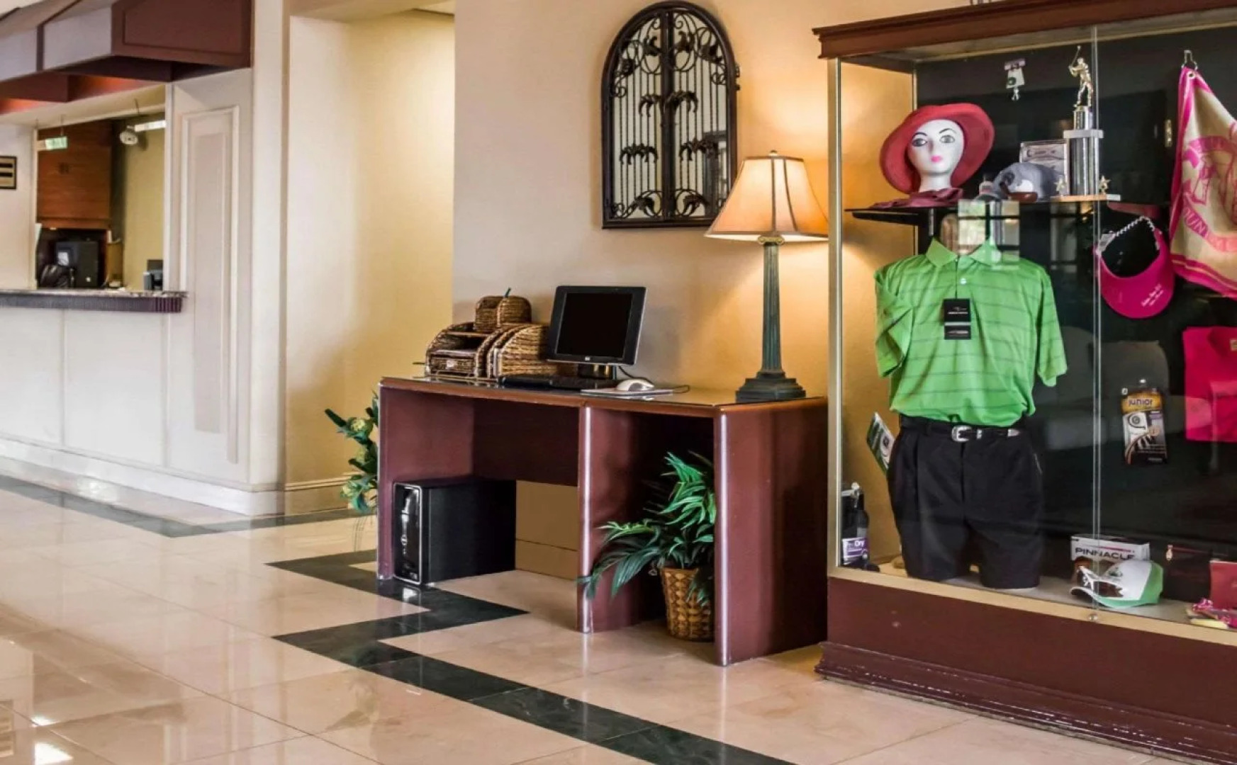 Quality Inn and Suites Golf Resort