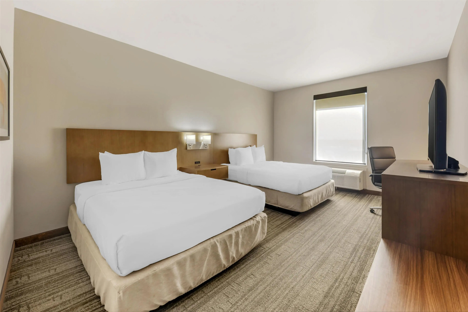 Best Western Green Oaks Inn & Suites