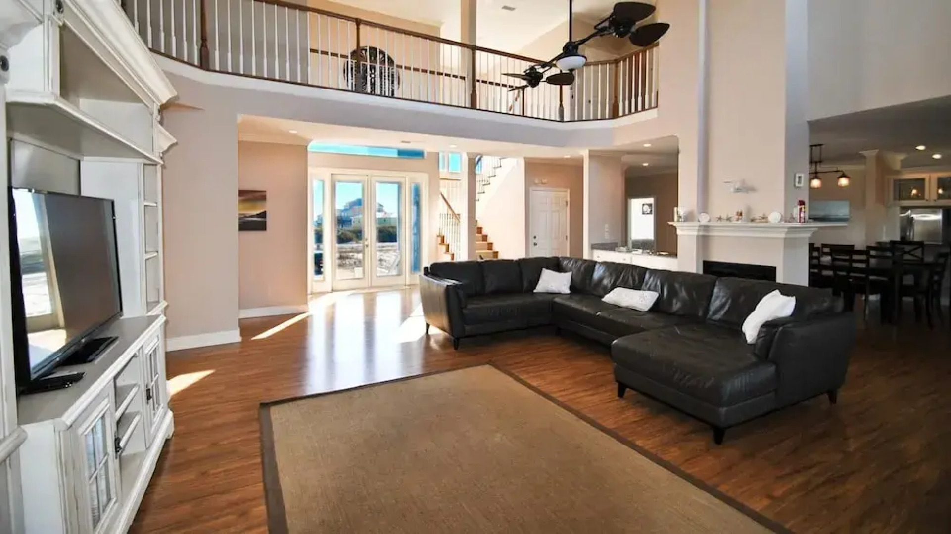 Tidal Wave - 2636 Bienville