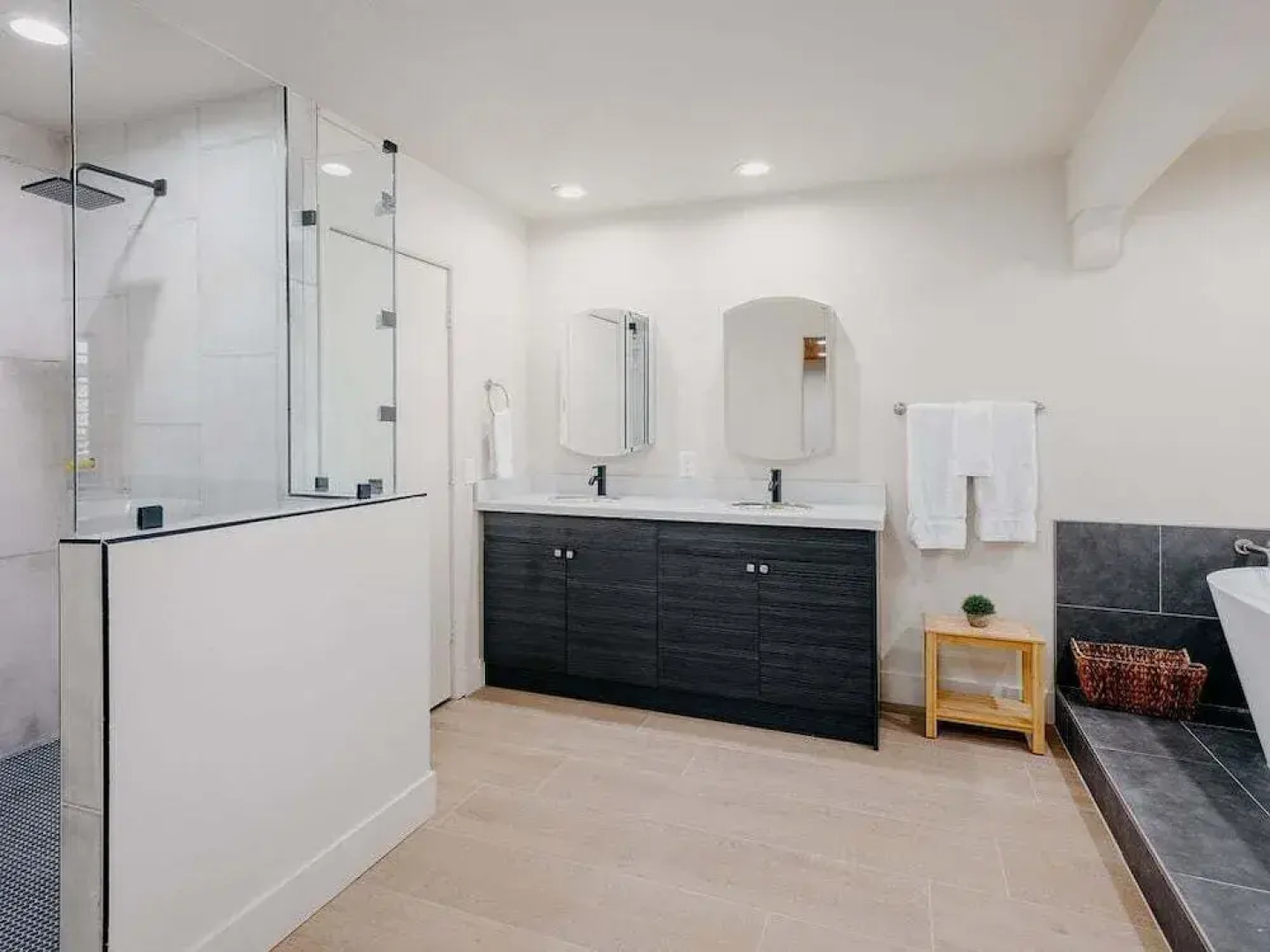 Bed Rock Desert -pool Heat Available - Spring Break