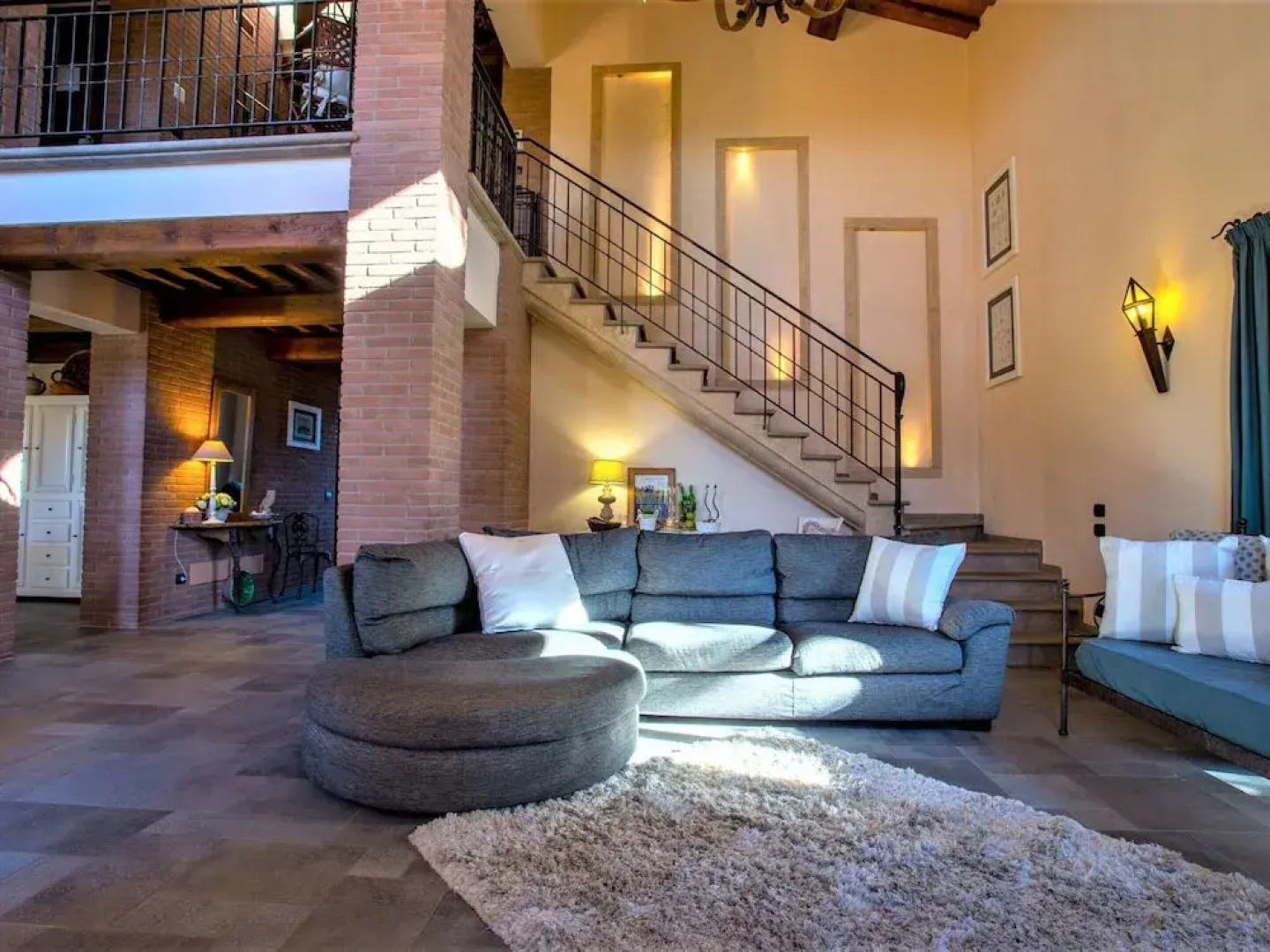 Spacious Peccioli Villa