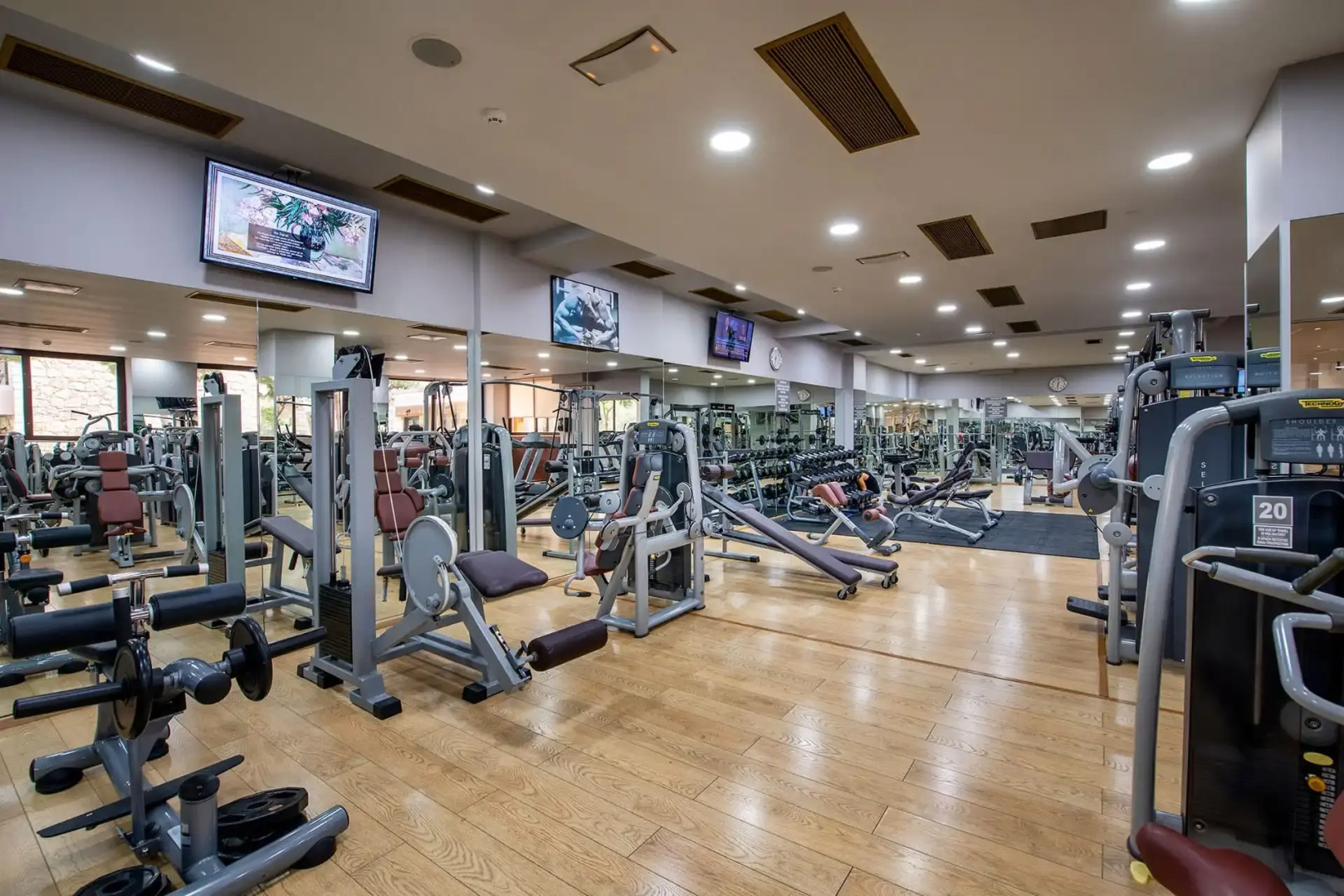 Cactus Royal Resort & Spa