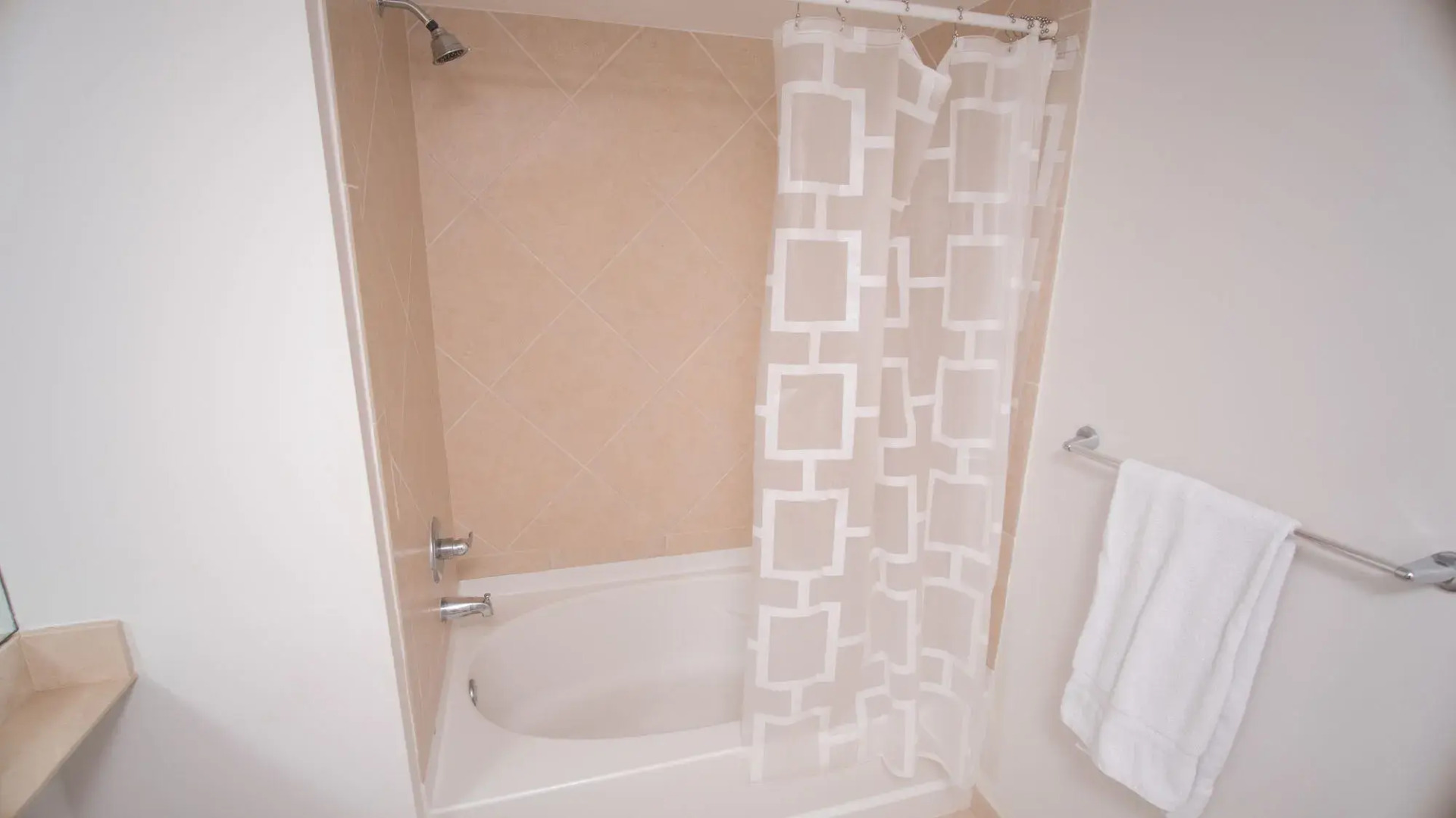 Bayfront Suites by YouRent