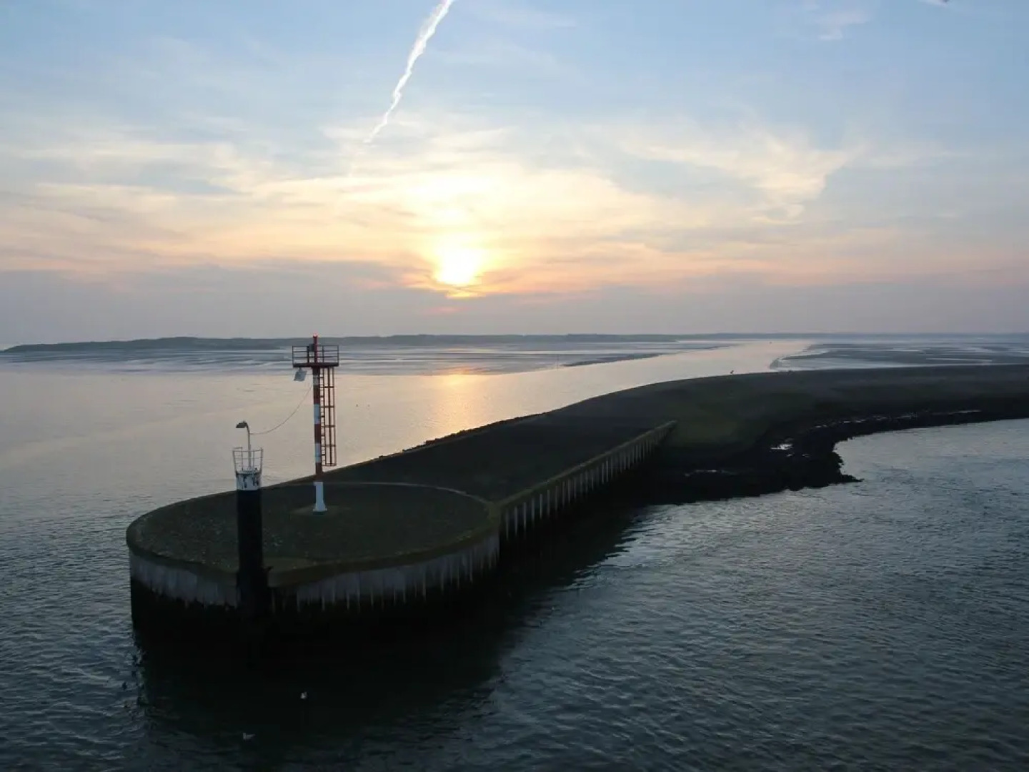 Peaceful Villa in De Koog near Sea