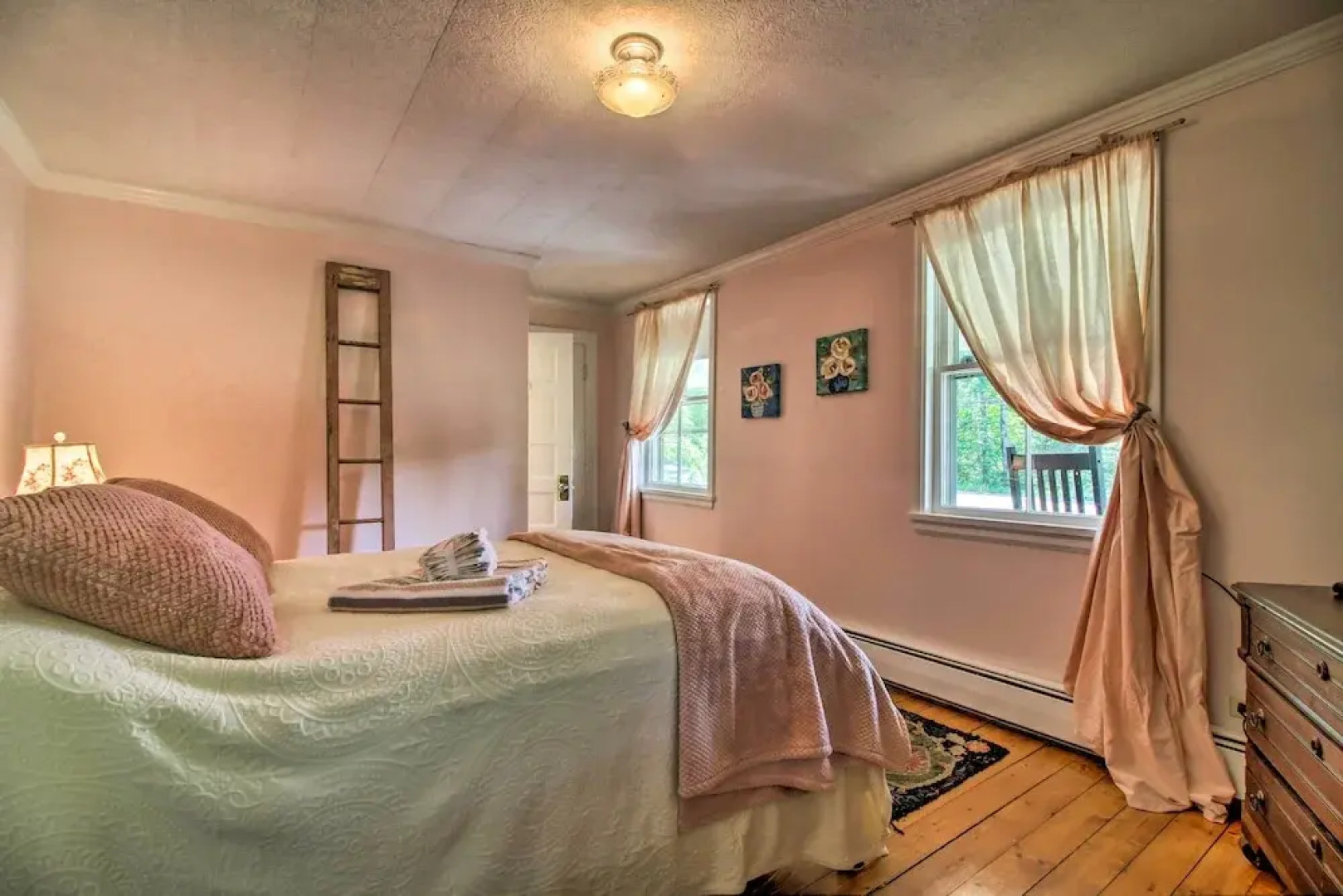 Vintage Schroon Lake Farmhouse w/ Private Beach!