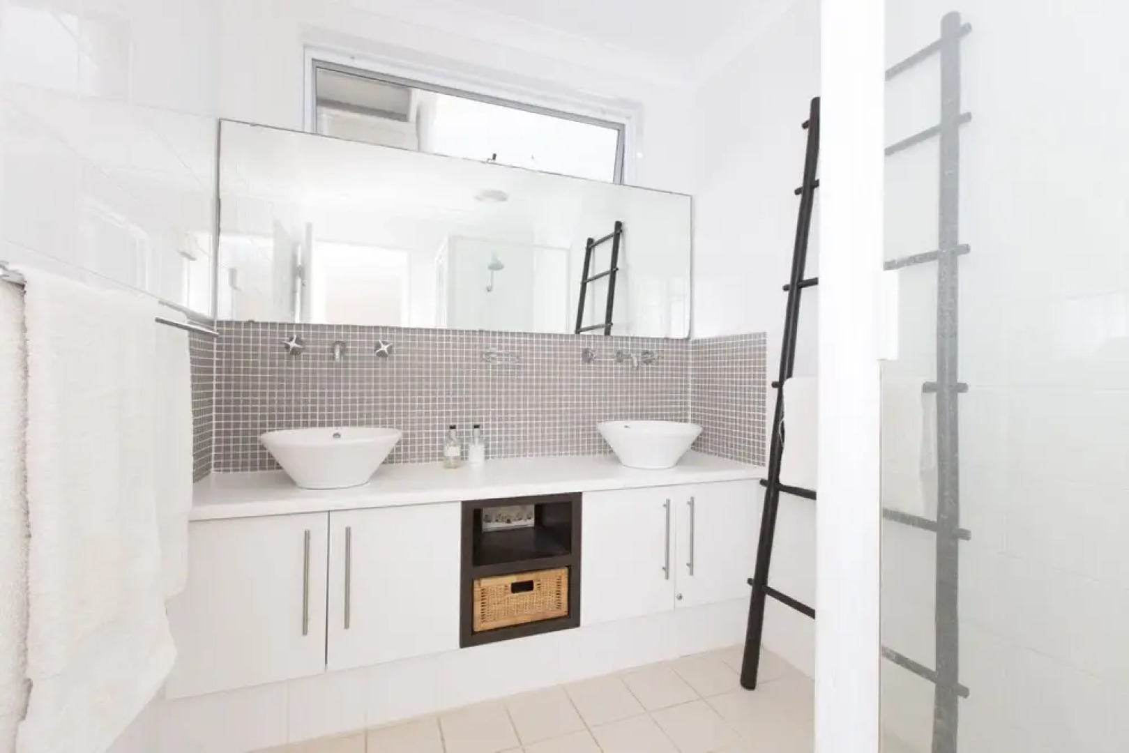 Ledge Point Village - Villa 11 - Beachfront Ocean Views