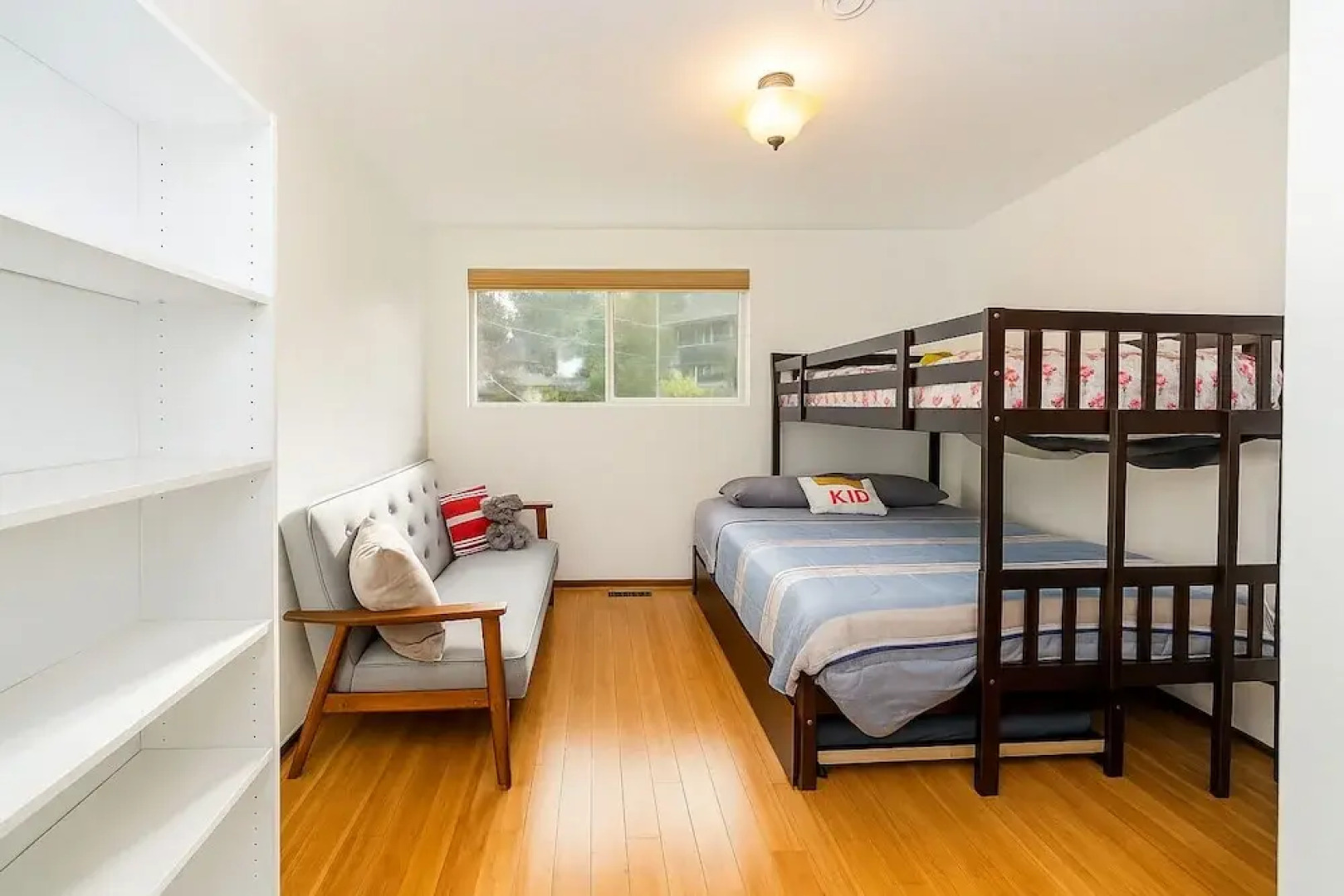 Peaceful House in Lake Forest Park