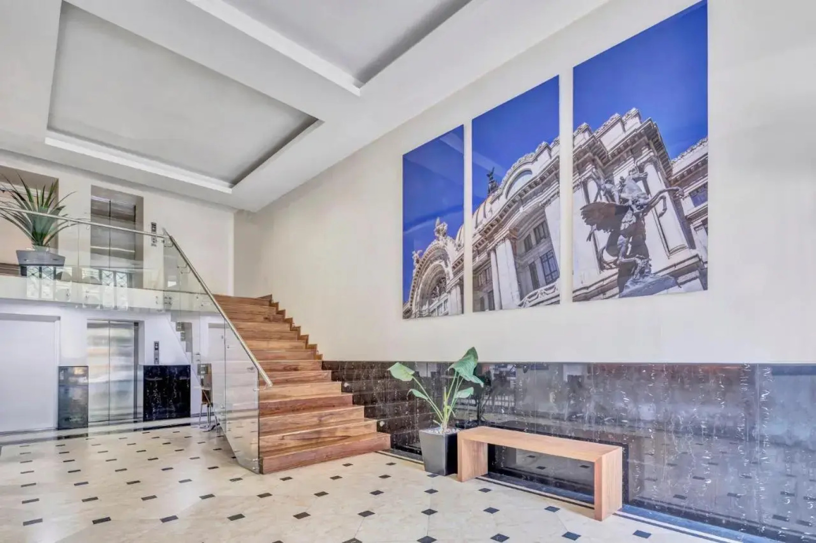 One Ciudad de México Alameda