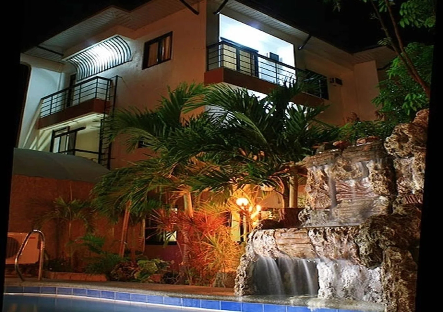 Islandia Alaminos Hotel