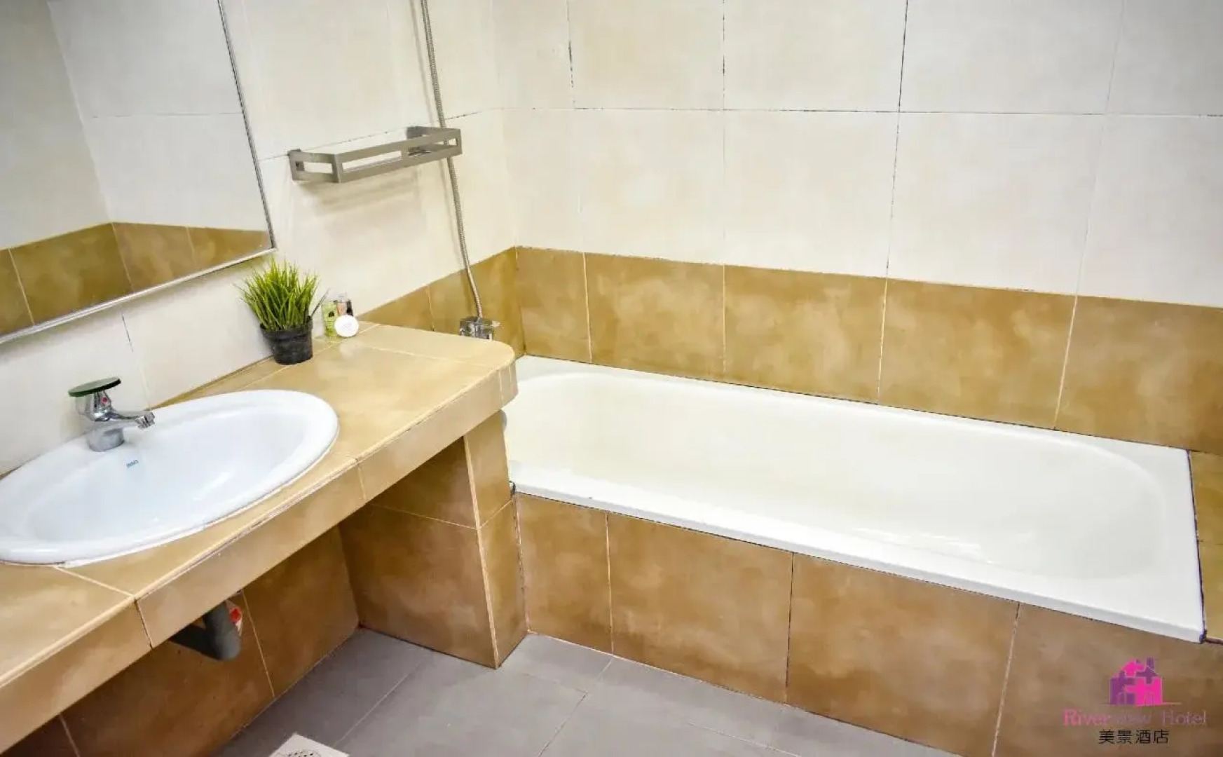 Riverview Hotel Muar