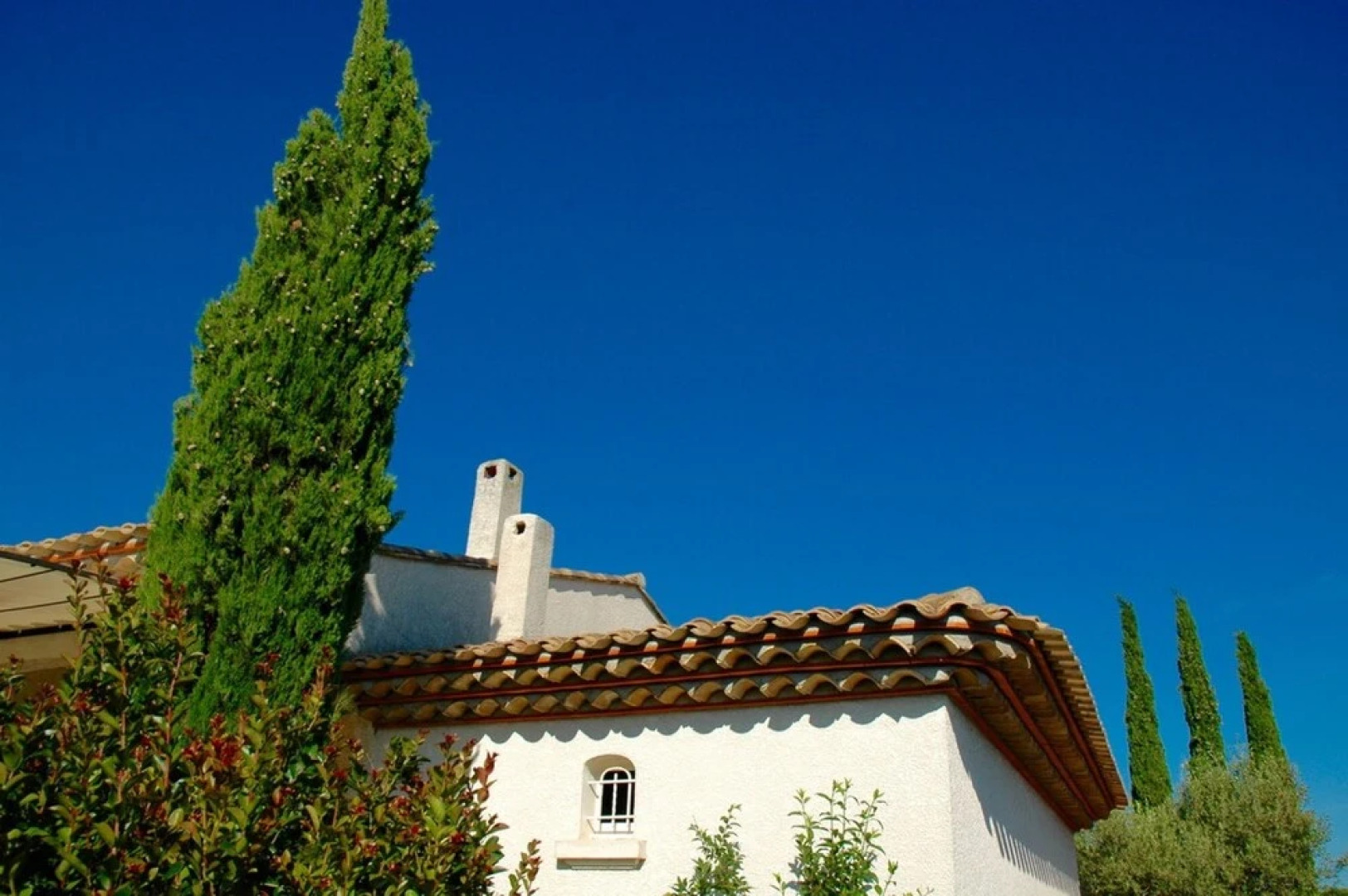 House With 4 Rooms in Pouzolles, With Wonderful Mountain View, Private