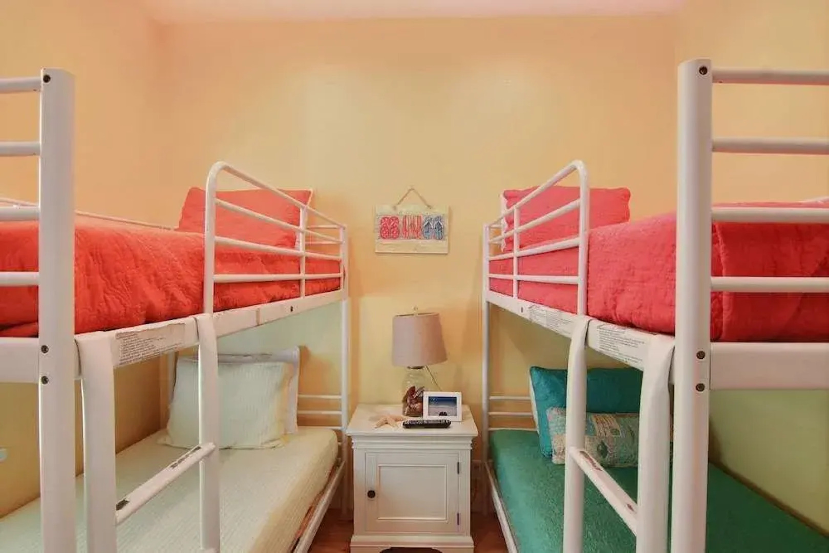 Vw57-ruby Redbird Roost