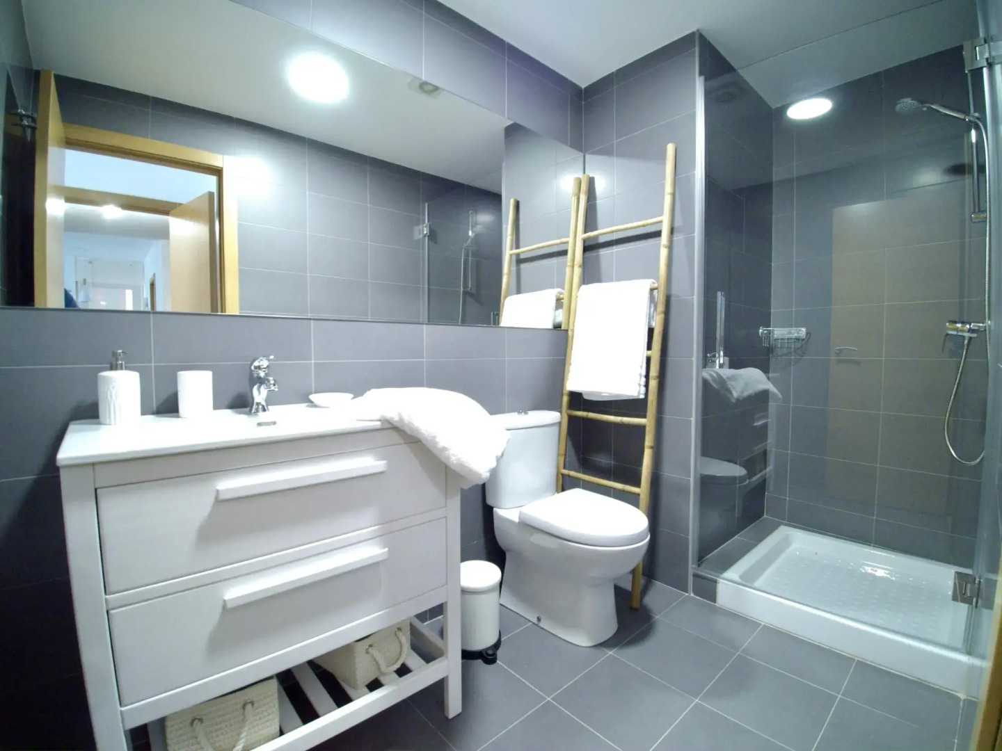 The Cliffs - Sunset Village Beach 1D