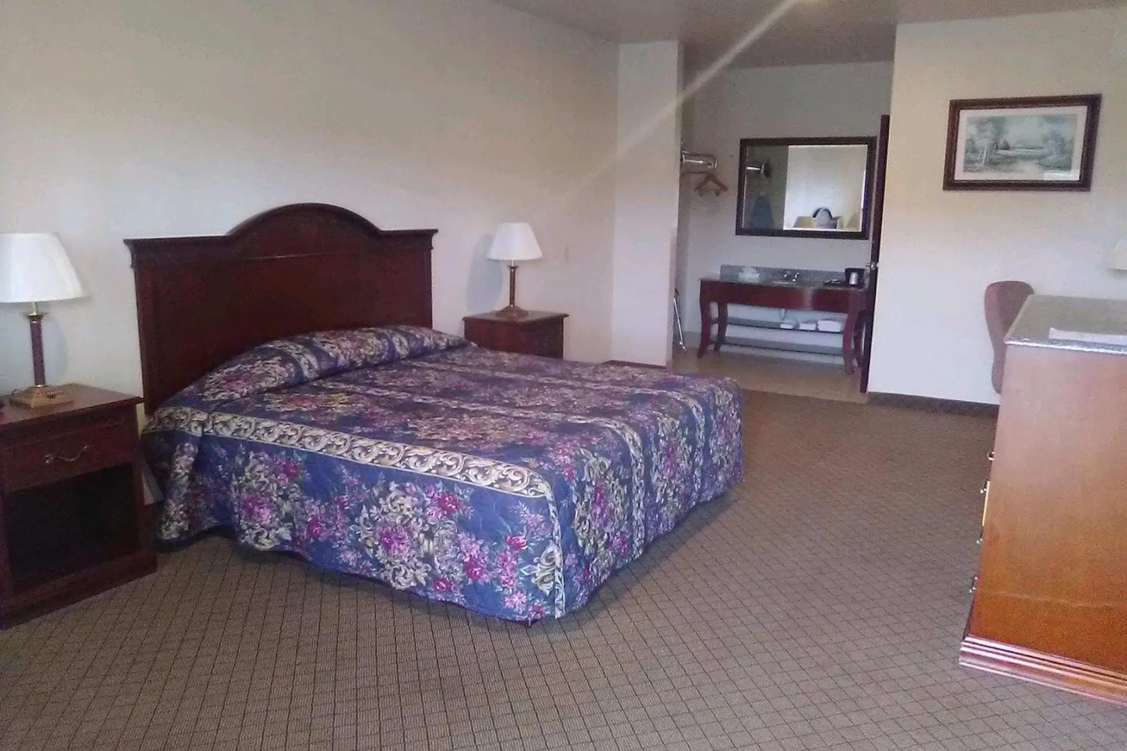 Super 8 by Wyndham Kiowa