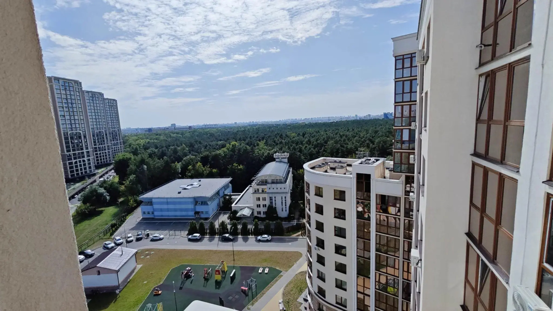 Апартон на проспекте Независимости 88