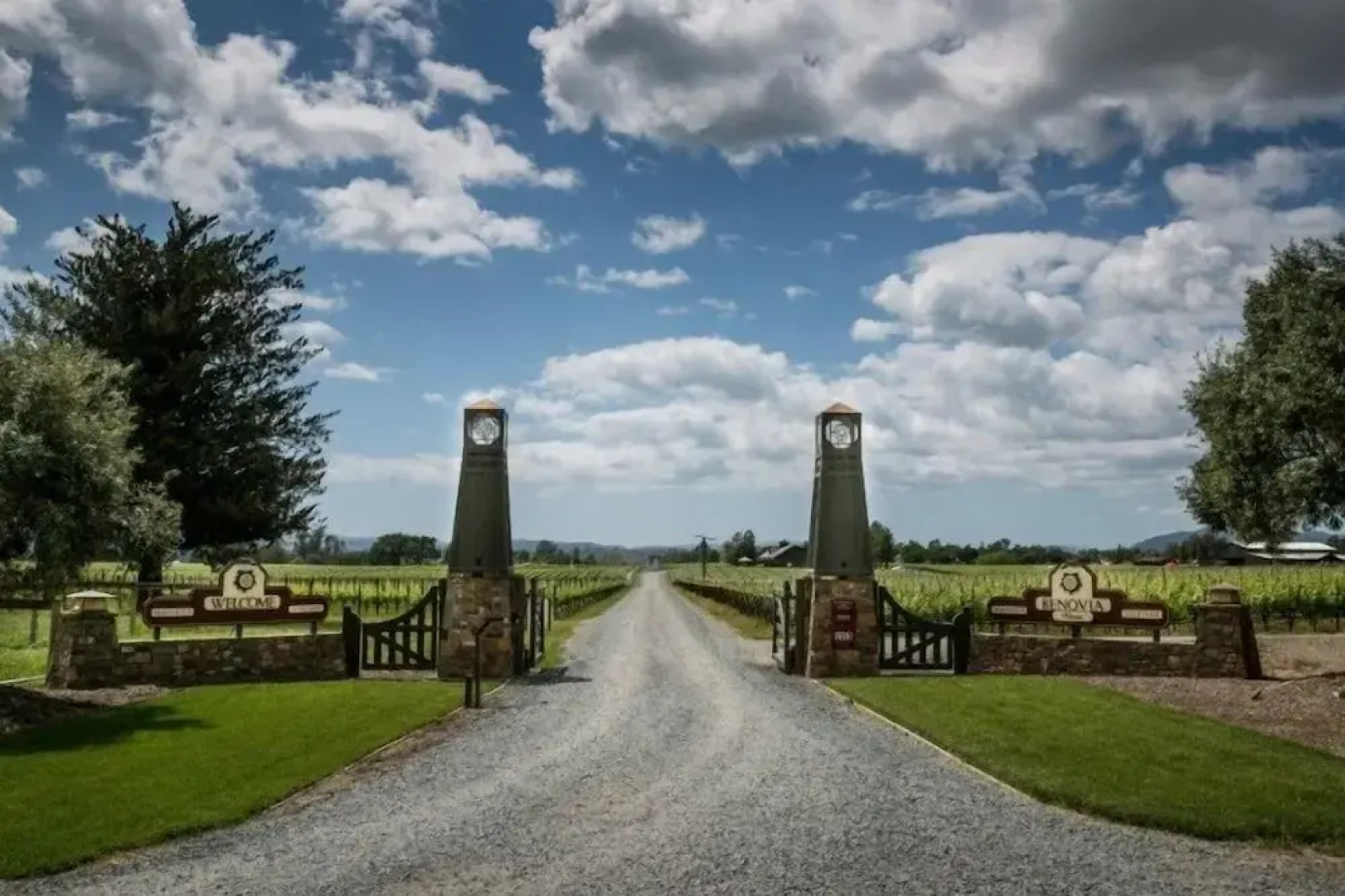 Wine-tasting, Light-filled And Kid-friendly House 5 Bedroom Home by Redawning