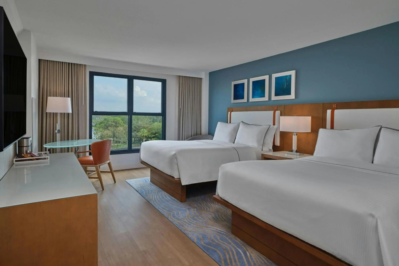 Walt Disney World Swan