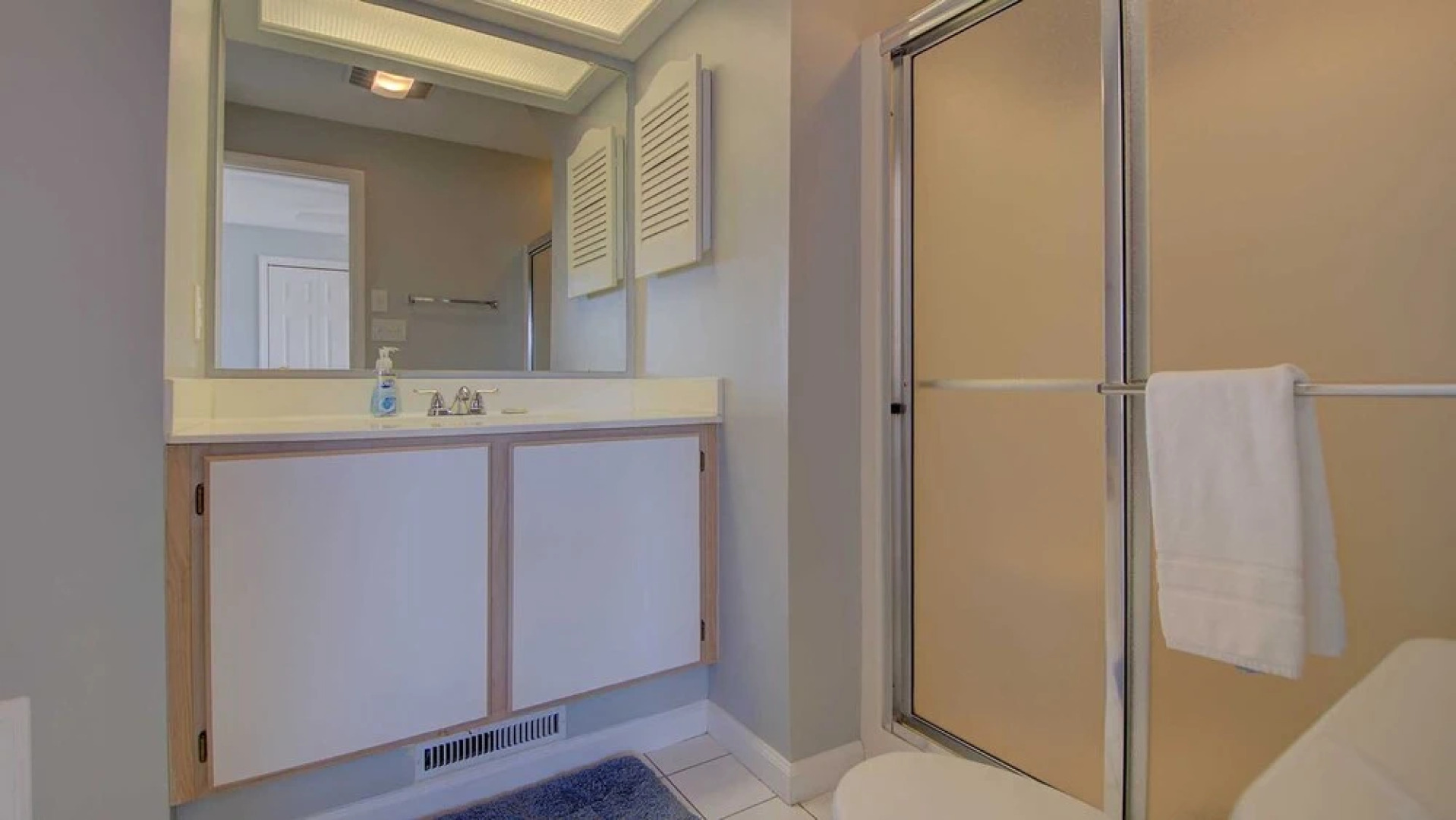 Spot Tail by Peace Vacations