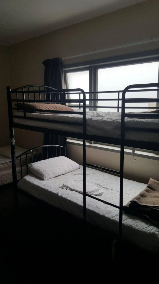 Kiwi Airport Backpackers