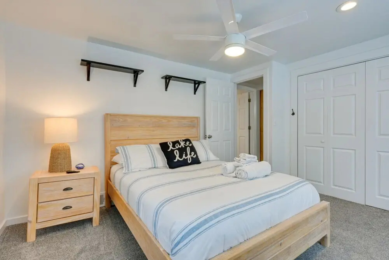 Luxe Waterfront Lake Fenton Home: Decks & Fire Pit