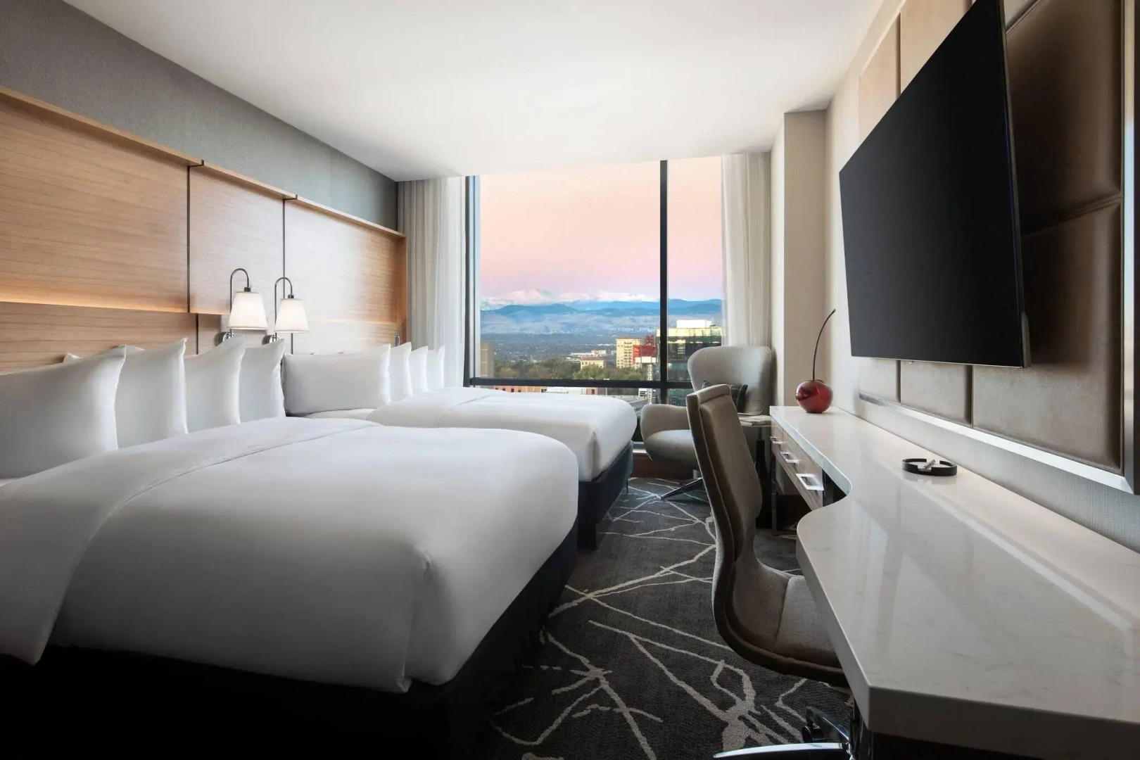 The Jacquard, Autograph Collection