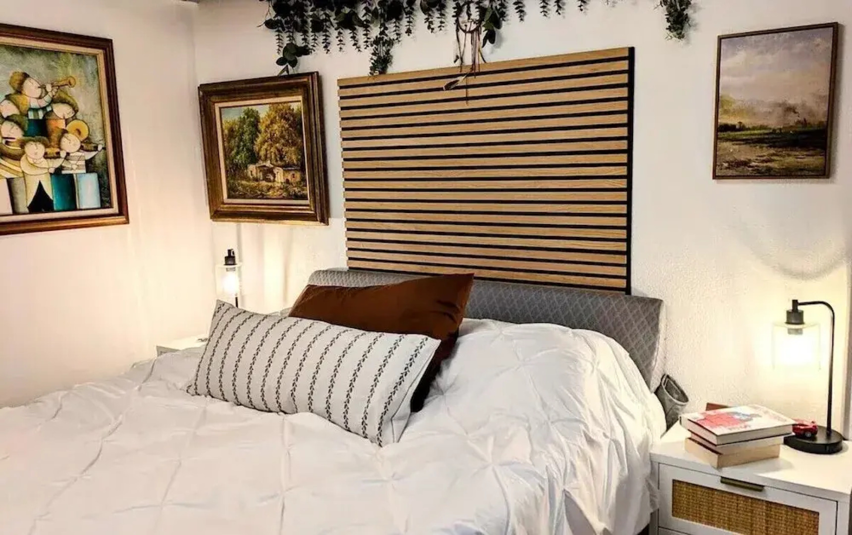 Coast PalmTree Yard 2BR Block from Beach