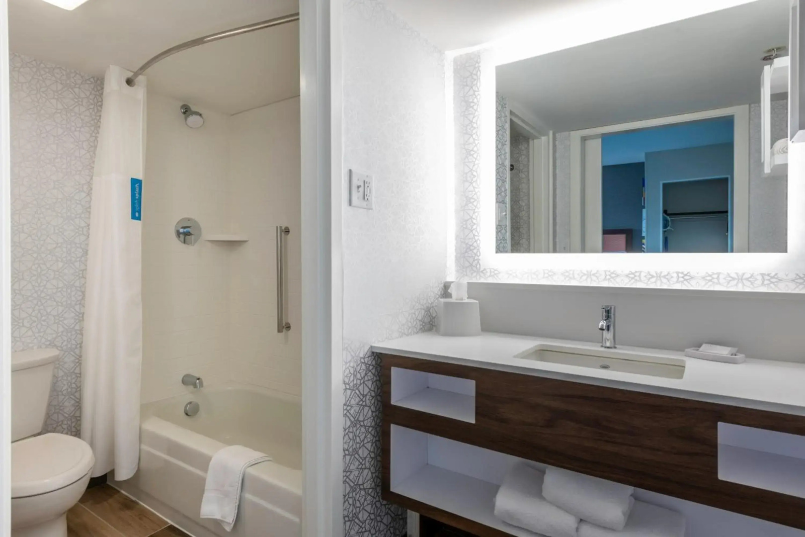 Hampton Inn Manchester Downtown