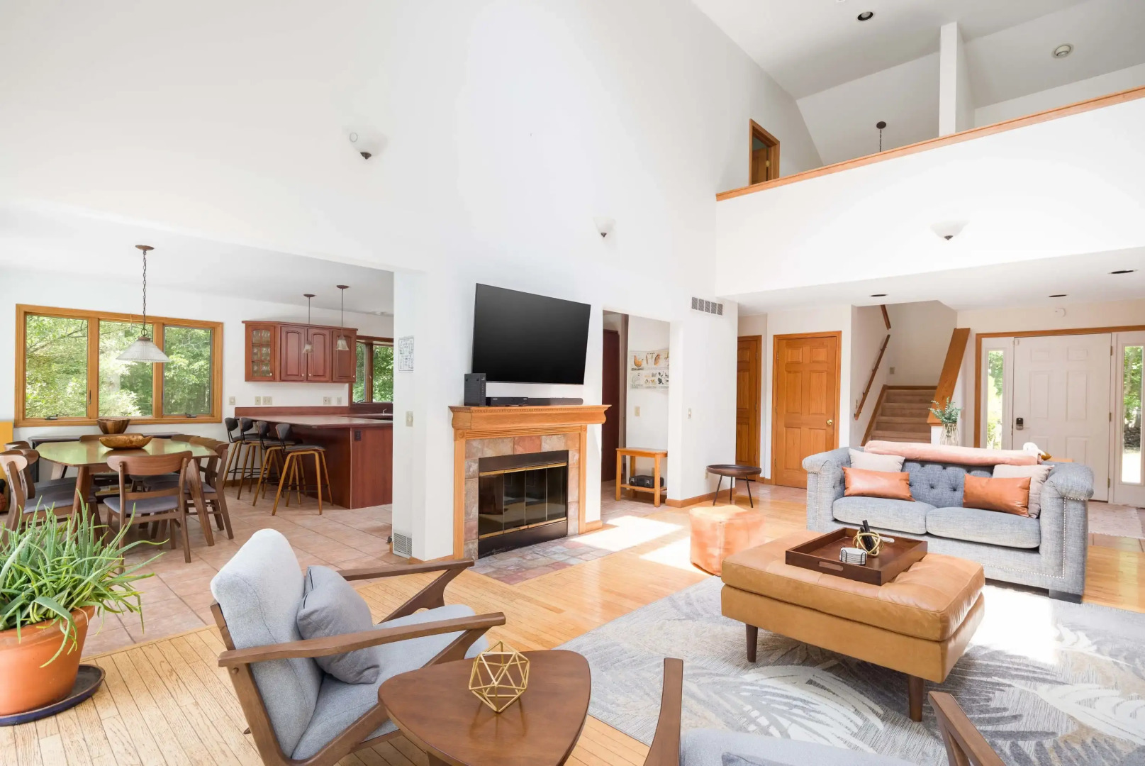 Meadowood Manor by Rovetravel Heated Pool