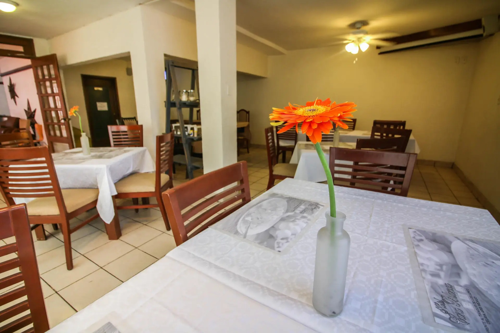 Capital O Hotel Casa Blanca