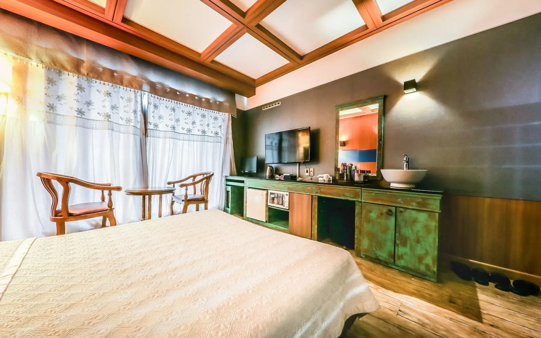 Dubai Hotel in Dangjin