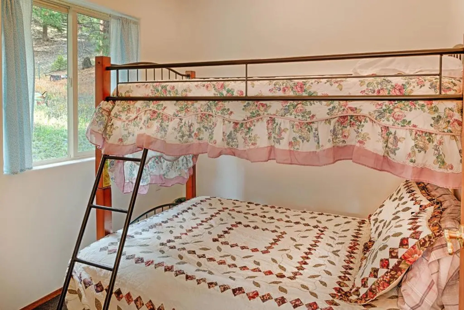 Frontier Cabin at Eden Valley Ranch