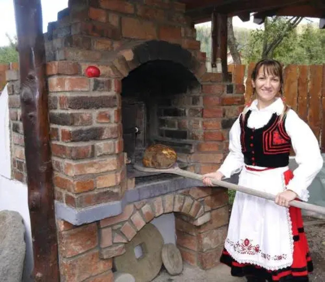 Zsuzsanna Paraszthaz