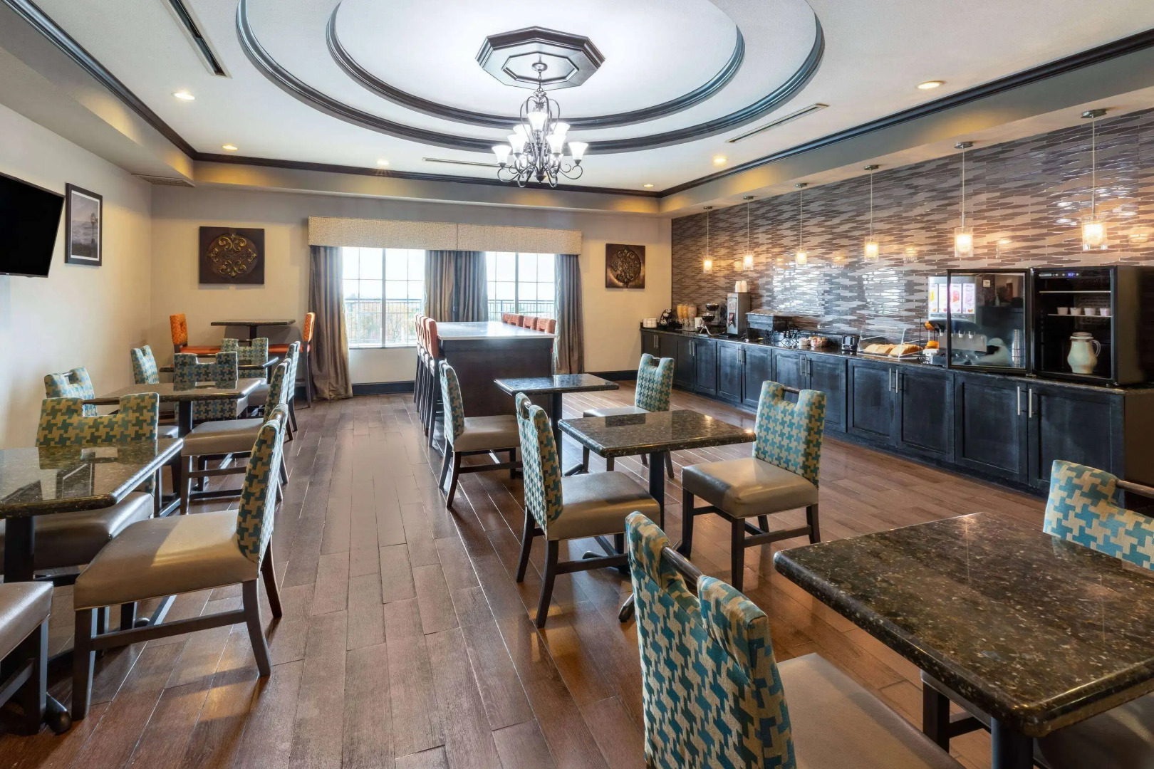 La Quinta Inn & Suites by Wyndham Fort Worth - Lake Worth