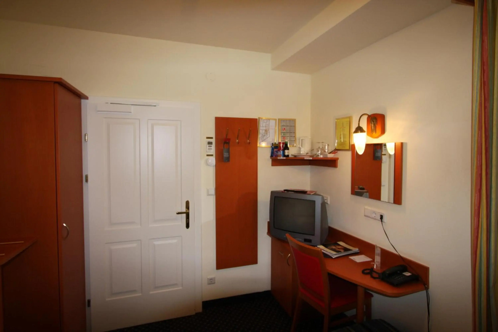 SUITE HOTEL 900m ZUR OPER