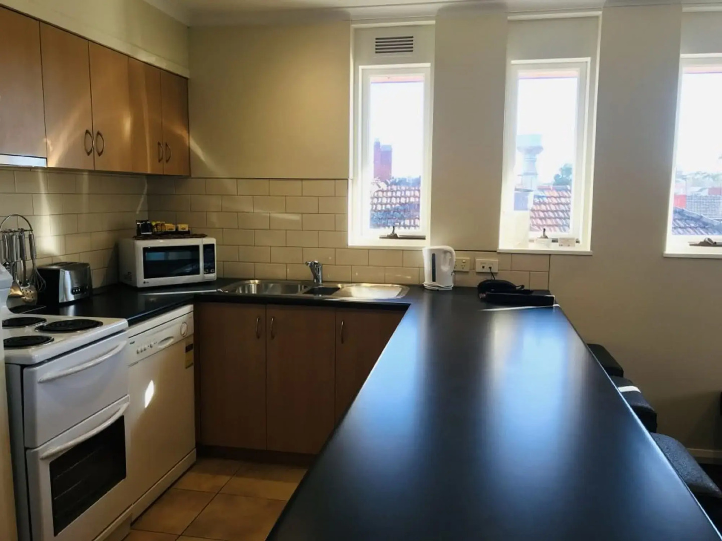 Sovereign Park Motor Inn