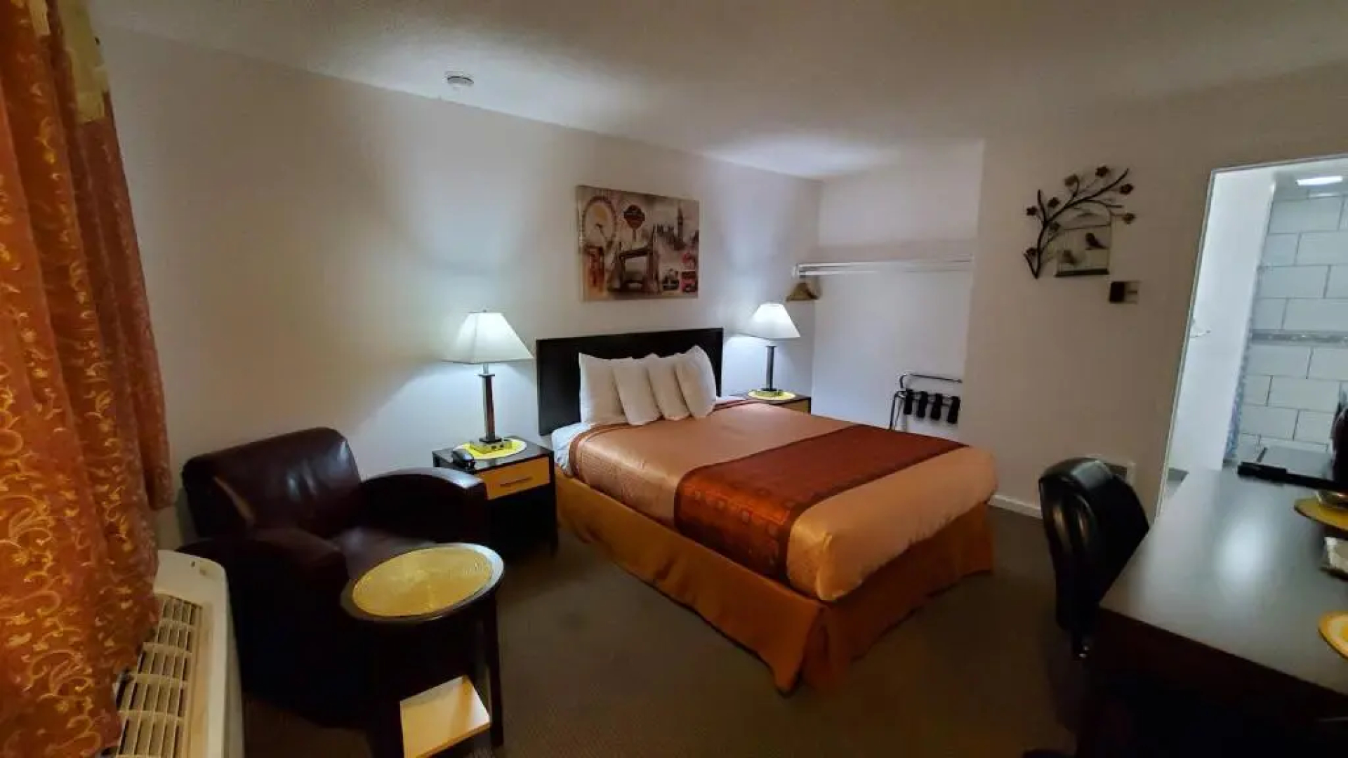 Motel West