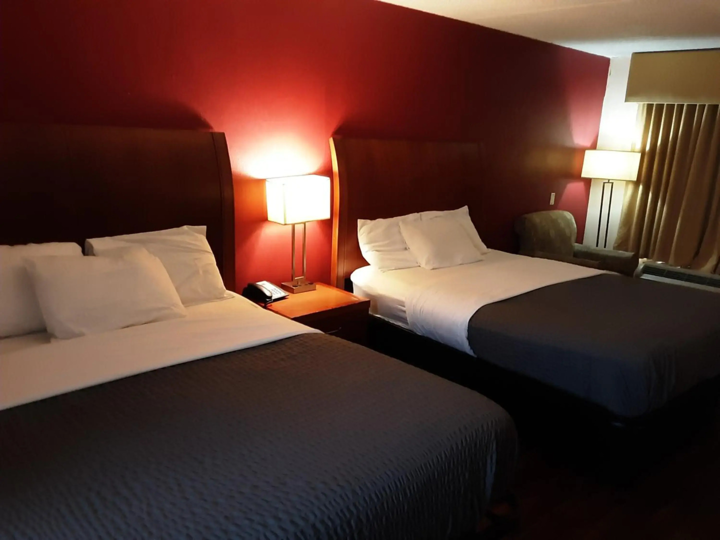 Econo Lodge Inn & Suites Griffin North