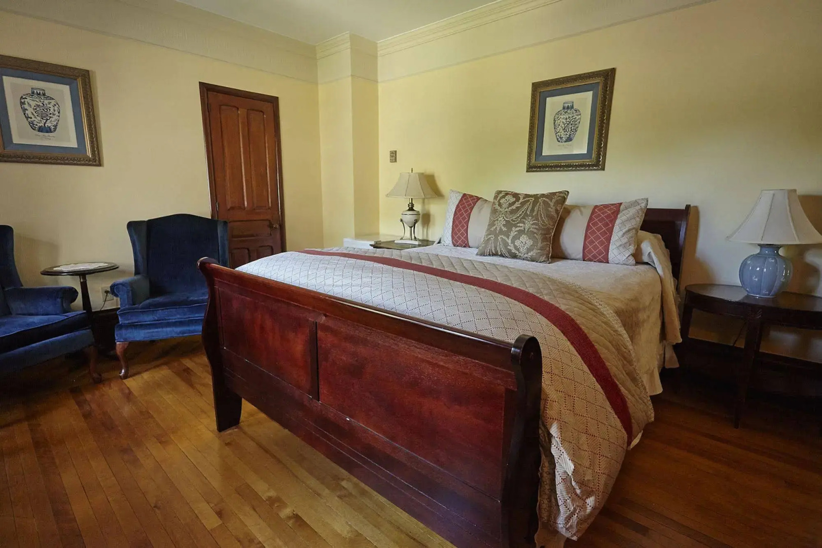 Victoria's Historic Inn